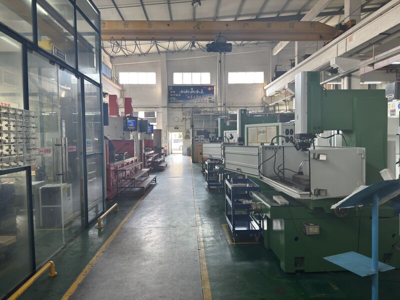 Guangzhou Starlink Mold Co.,Ltd. línea de producción del fabricante